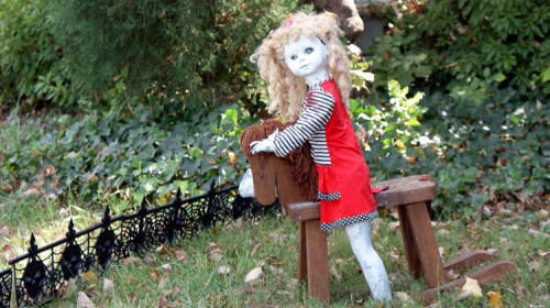 creepy dolls halloween decor