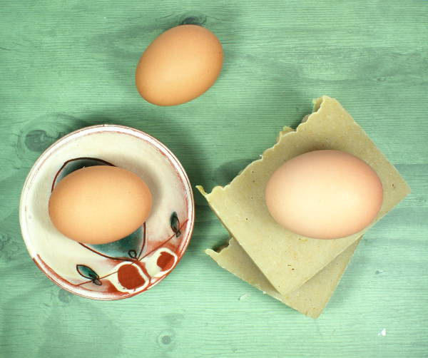 Cold Process Egg Soap Recipe (StepbyStep Egg Yolk Soap Recipe)