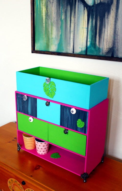 https://soapdelinews.com/wp-content/uploads/2018/04/DIY-craft-cabinet-storage-ikea-hack5-500x778.jpg