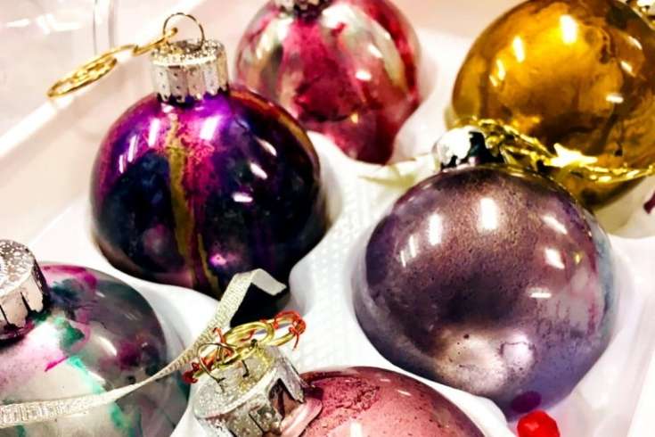 Alcohol Ink Ornaments DIY (Video Tutorial for the Holidays)