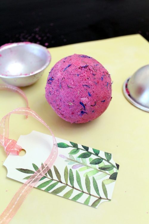 Recipe Included: How to make palm oil free, floating, bubbling Pink Fizz bath  bombs using SCI powder 