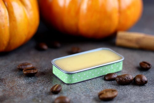 Pumpkin spice latte lip balm recipe with ginger essential oil for natural fall skin care. Use ginger essential oil to create a pumpkin spice essential oil blend for this pumpkin spice latte lip balm recipe. Best ginger essential oil beauty benefits for your natural skin care routine.