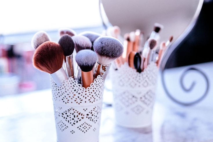 DIY Makeup Vanity Ideas for Small Spaces & Pampering Pleasure