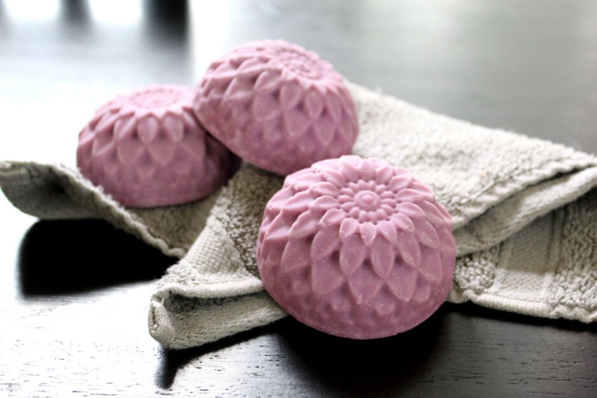 Coconut Milk Soap Recipe with Lavender Essential Oil Soap Deli News