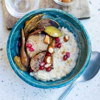 This delicious cinnamon pear oatmeal recipe tastes like homemade pear pie and makes is a warm comforting breakfast idea for heart health.