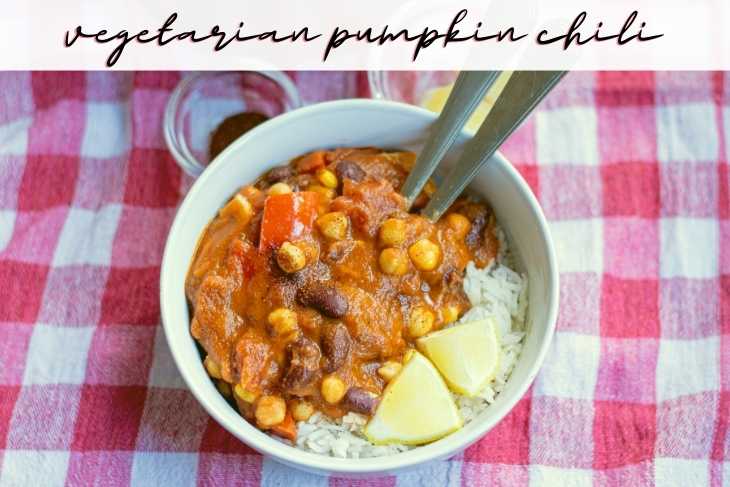 Make this vegetarian pumpkin chili recipe with rice as a quick, healthy dinner idea for fall. Ready in under 30 minutes, it tastes amazing!