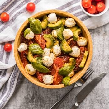 roasted tomato caprese salad recipe (1)